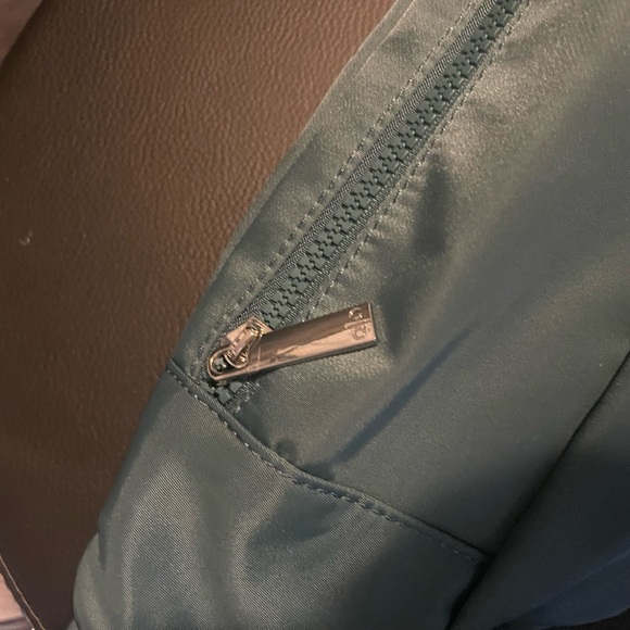 ALO Yoga Blue Belt Bag - Picture 7 of 10